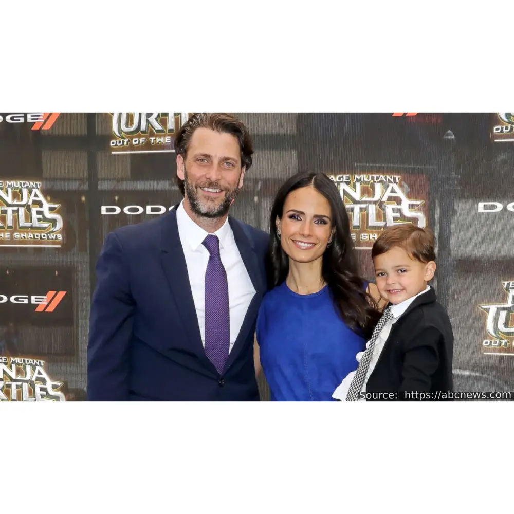 Jordana Brewster and Andrew Form